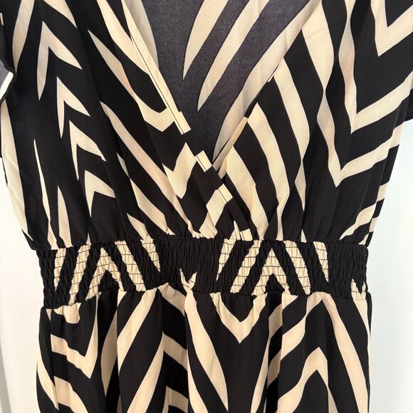 Women’s Black & White Wrap Maxi Dress Cap Sleeve Tie Waist Size M New - Picture 5 of 9